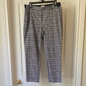 H&M Black and White Plaid Pants. Short/ankle